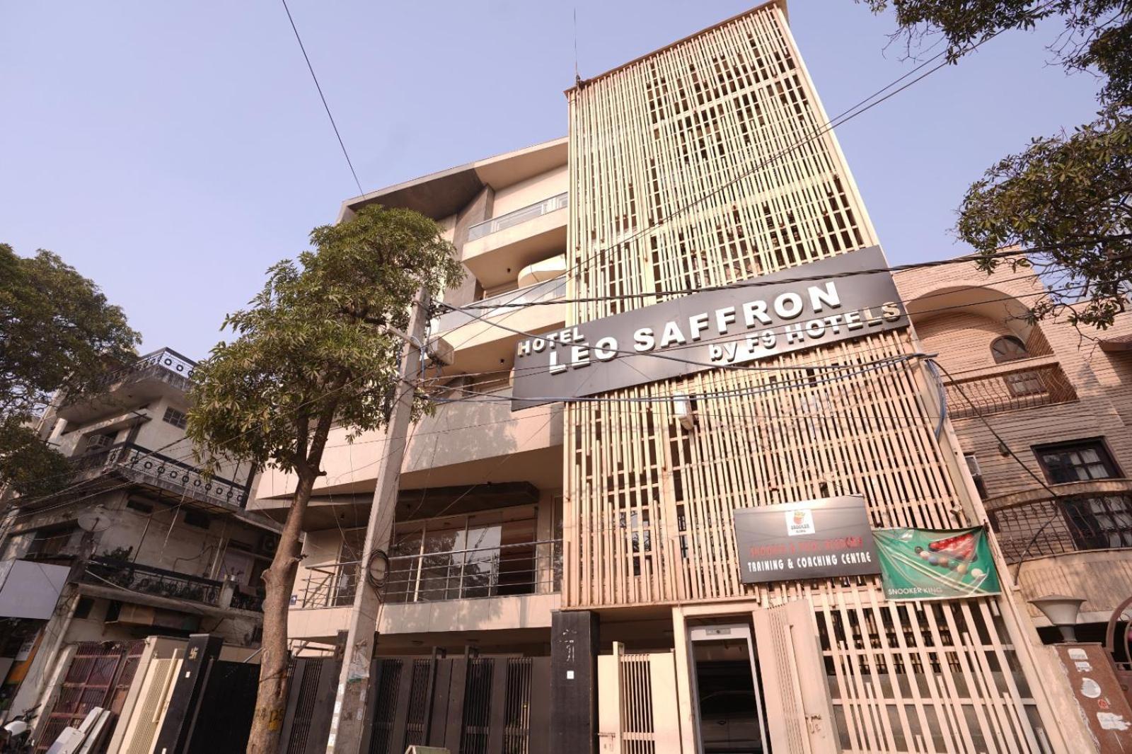Hotel Leo Saffron - Pitampura Дели Экстерьер фото